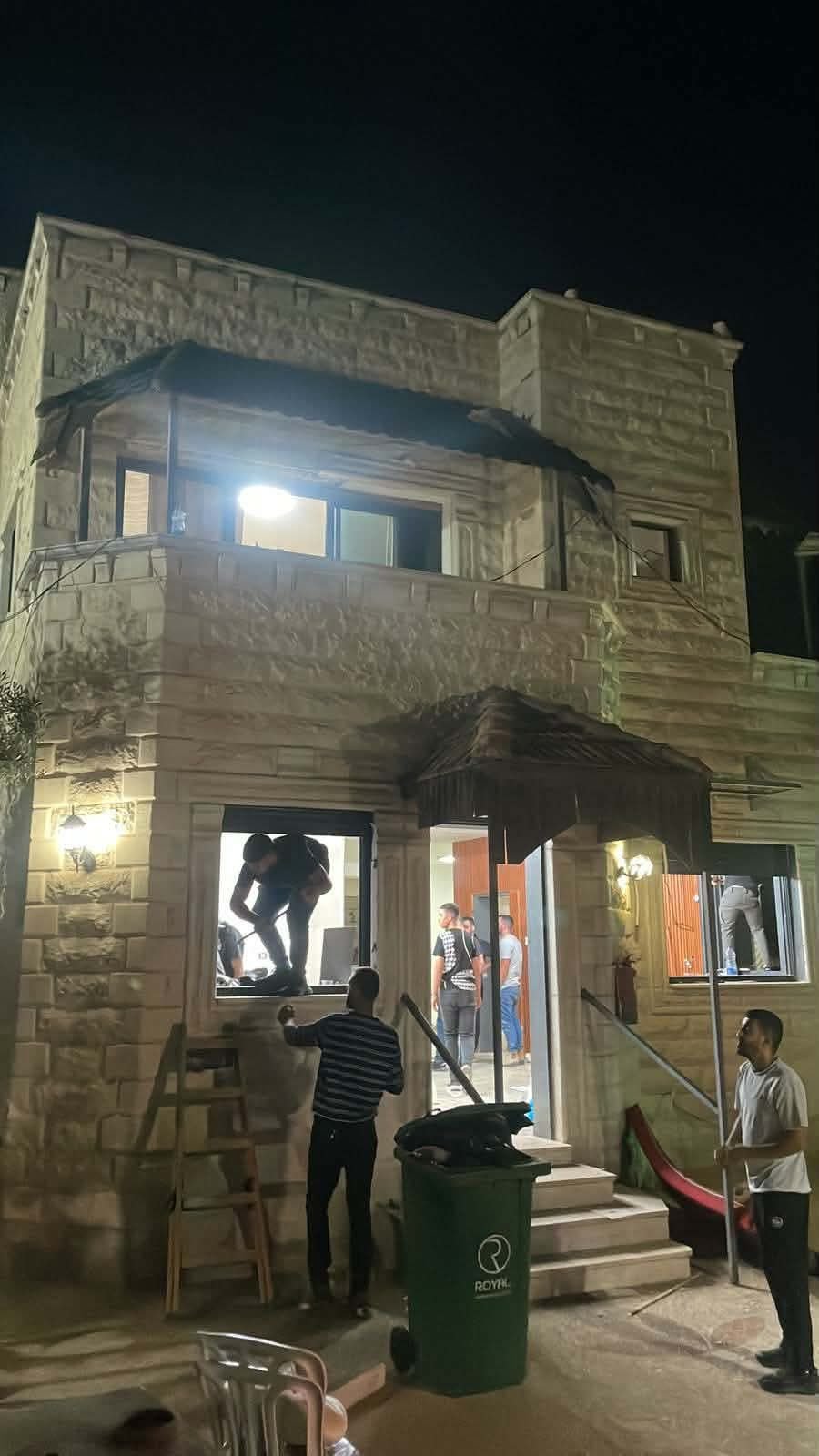 الاحتلال يُخطر بهدم منزل ومنشأة تجارية في بلدة جبع